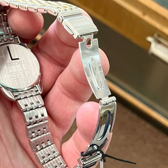 Seiko Two Tone Women's Watch With Numbers SUR562 - Picture 5 of 7